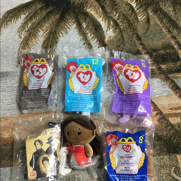 Bundle of collectibles from McDonald’s Burger King & free tiny toy girl …7 piece - Picture 1 of 12